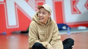 娱乐吃瓜的博主,吃瓜博主带你探秘明星幕后故事